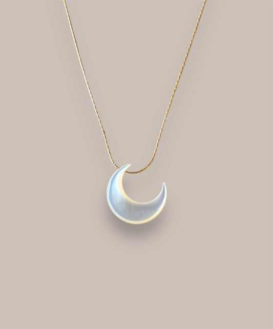Waning Moon Shell Necklace